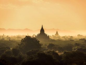 Bagan al amanecer